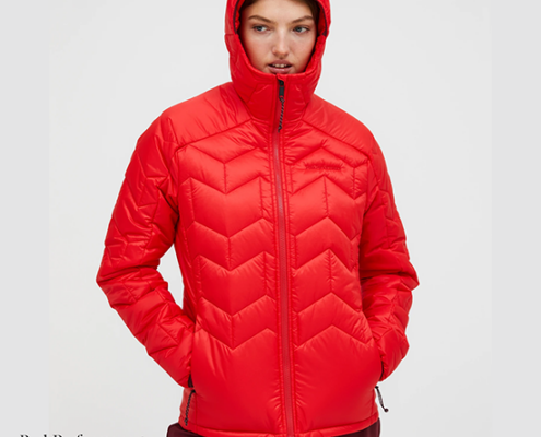 PEAK PERFORMANCE-W ELEVATE INSULATED HOOD JACKET-DOUDOUNE SYNTHÉTIQUE-FEMME-BRILLIANT RED-ROUGE-FACE